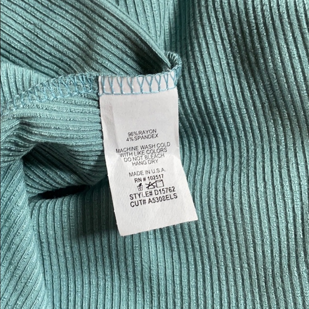 NWT Soprano cold shoulder spring dress in Sage - Picture 6 of 6